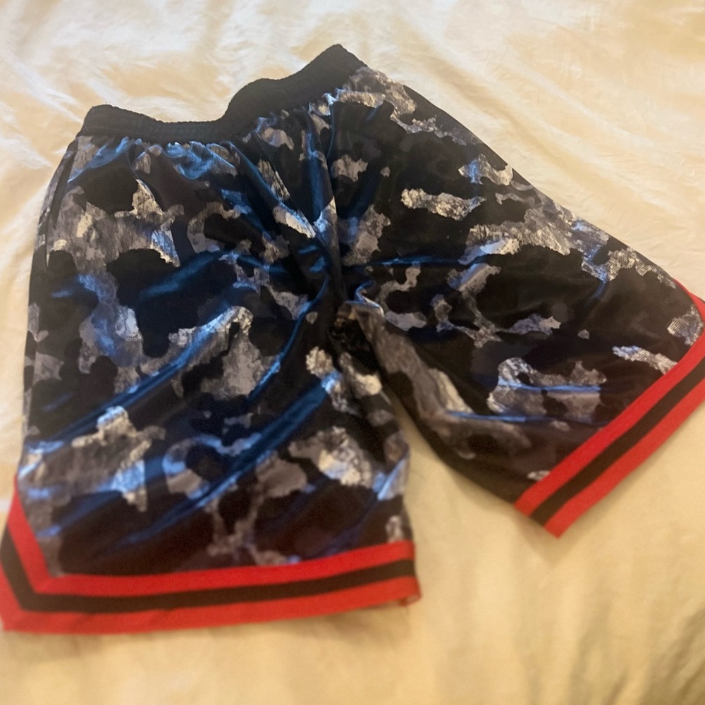 3/$19 And1 pull on athletic Basketball jogger shorts - Picture 9 of 16